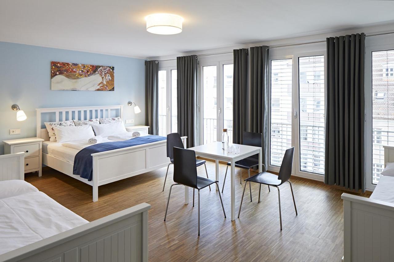 Nonstop Hotel Augsburg - Ubernacht - Hostelhotelhome Bagian luar foto