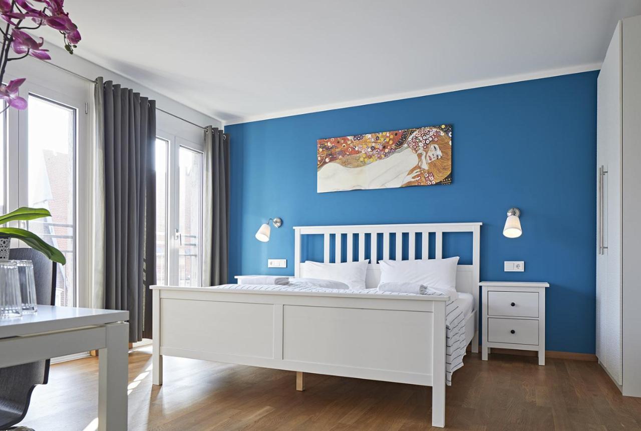 Nonstop Hotel Augsburg - Ubernacht - Hostelhotelhome Bagian luar foto