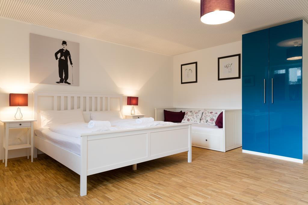 Nonstop Hotel Augsburg - Ubernacht - Hostelhotelhome Bagian luar foto