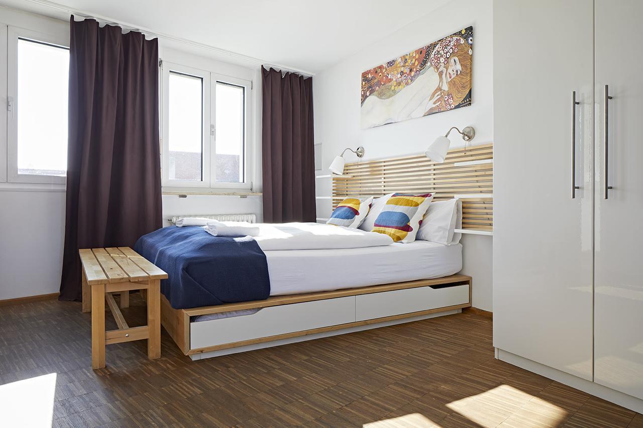 Nonstop Hotel Augsburg - Ubernacht - Hostelhotelhome Bagian luar foto