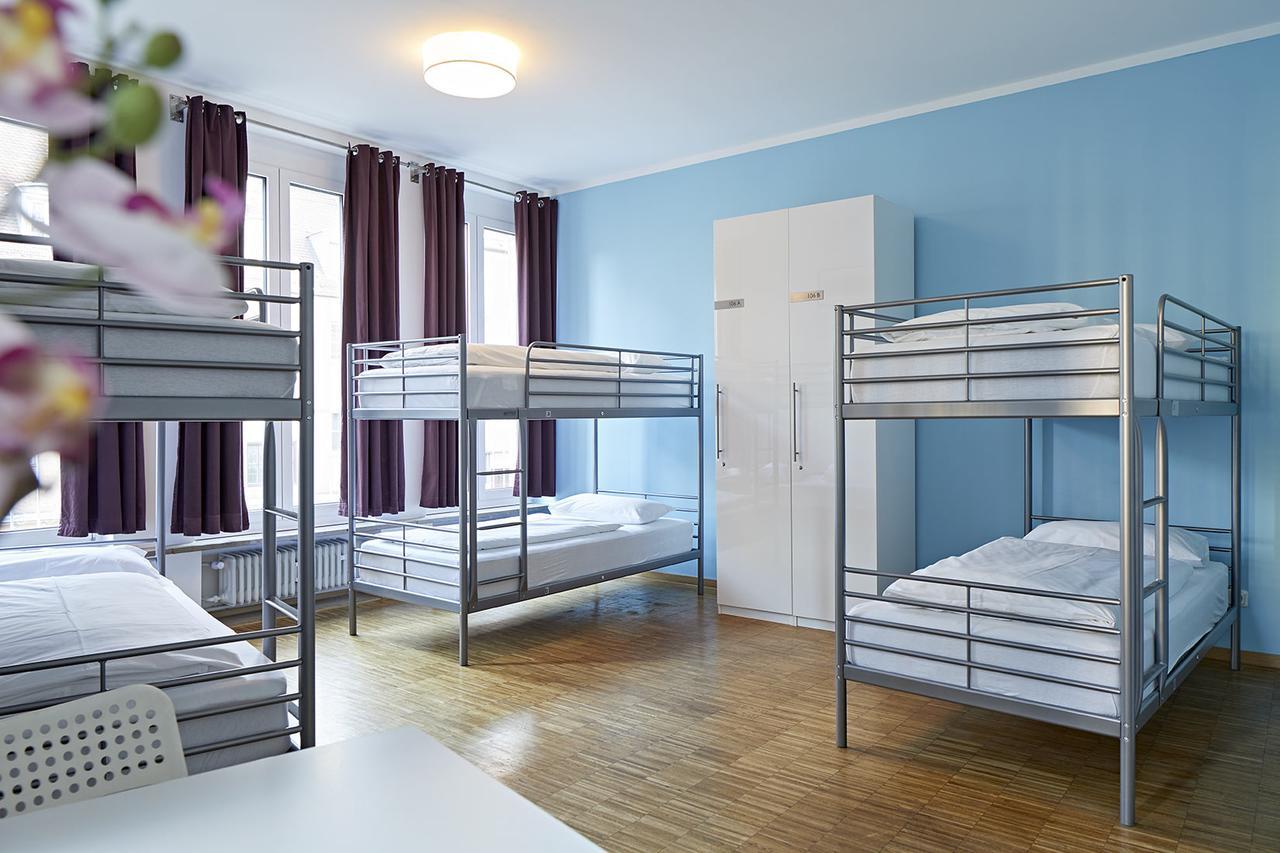 Nonstop Hotel Augsburg - Ubernacht - Hostelhotelhome Bagian luar foto