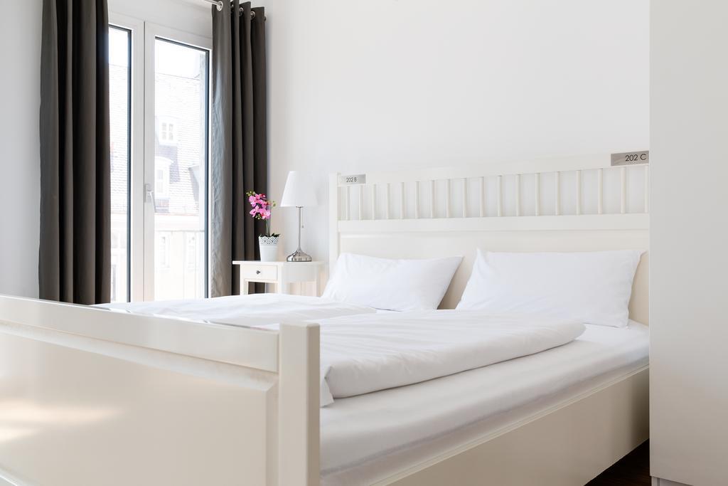 Nonstop Hotel Augsburg - Ubernacht - Hostelhotelhome Ruang foto